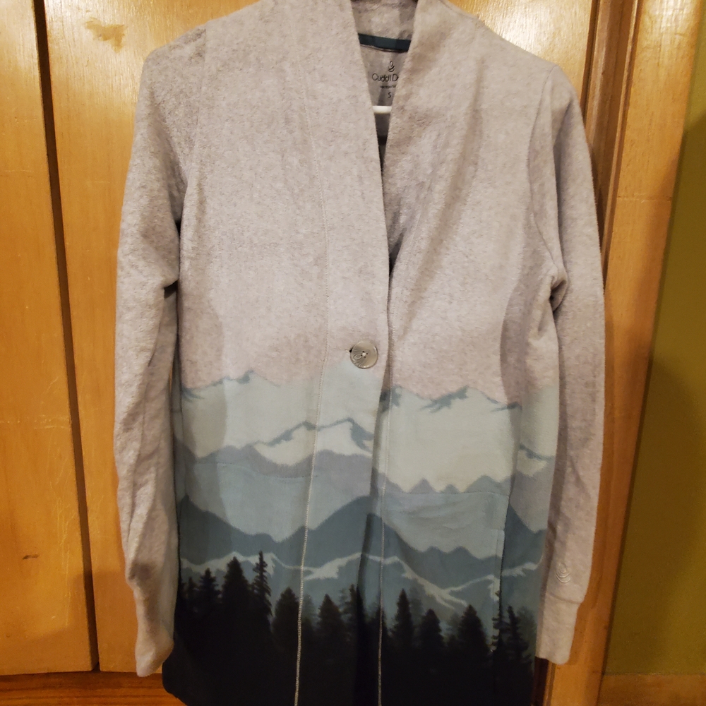 Cuddl Duds Gray and Blue Mountain Print Blazer